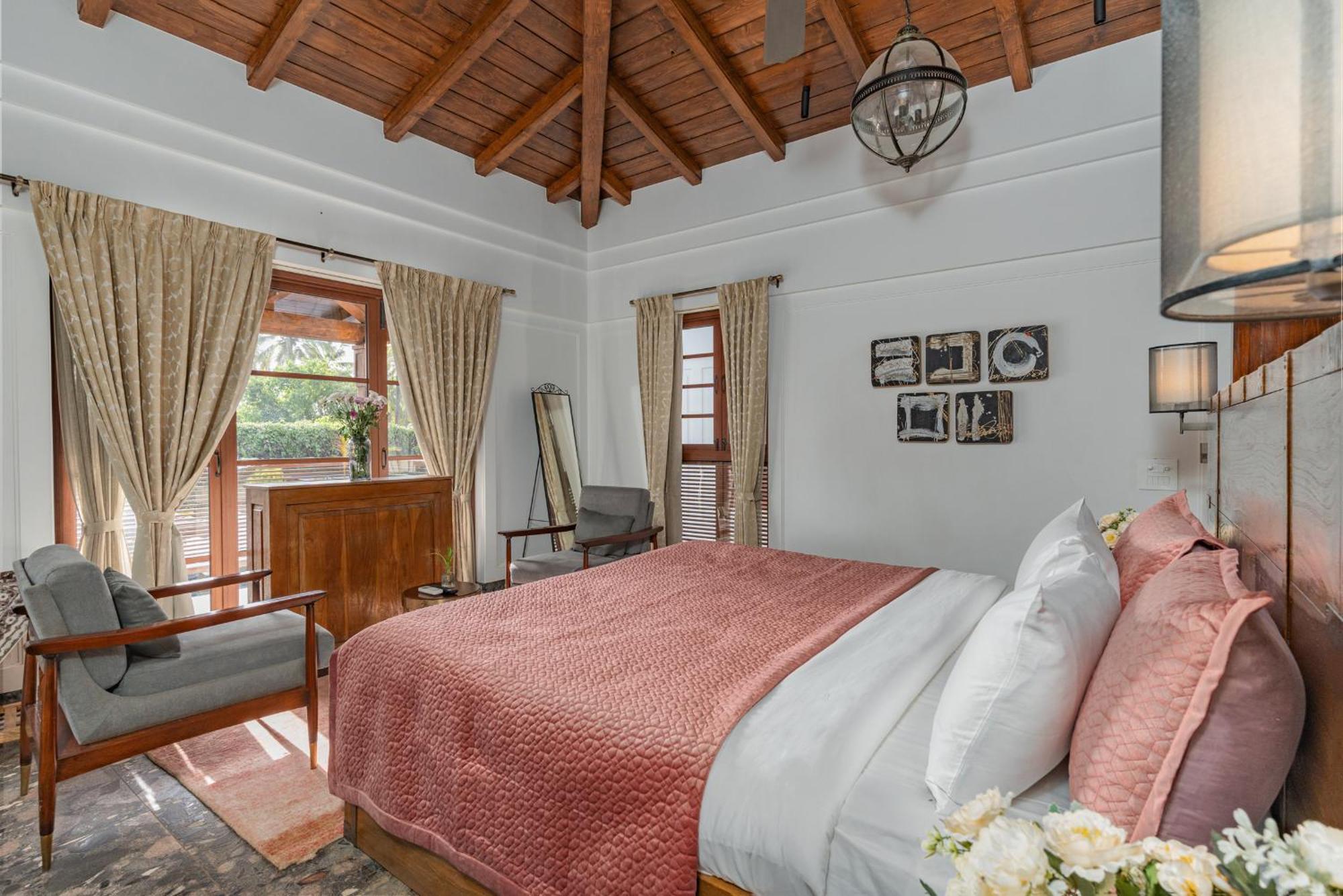Azara Beach House - 5 Bhk Designer Villa, Candolim Beach Bagian luar foto